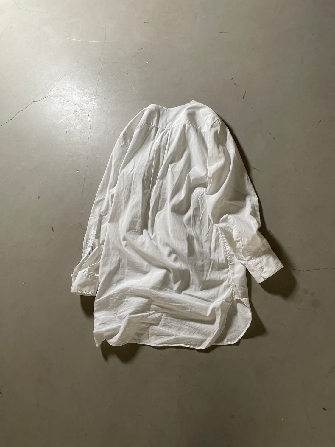 언유즈드 Band Collar Long Shirt 상품이미지3