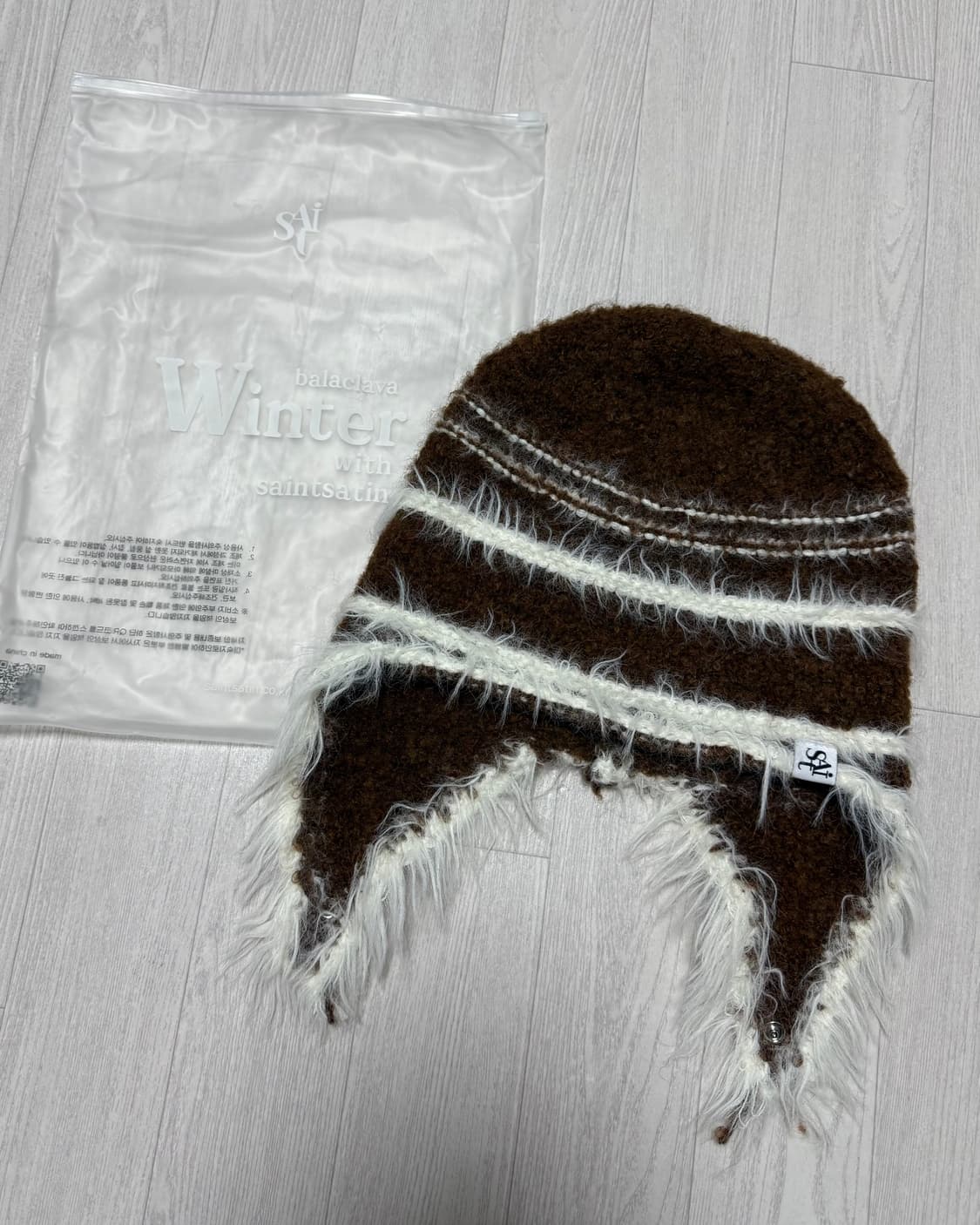 세인트새틴 니트 트루퍼햇 브라운 상품이미지1