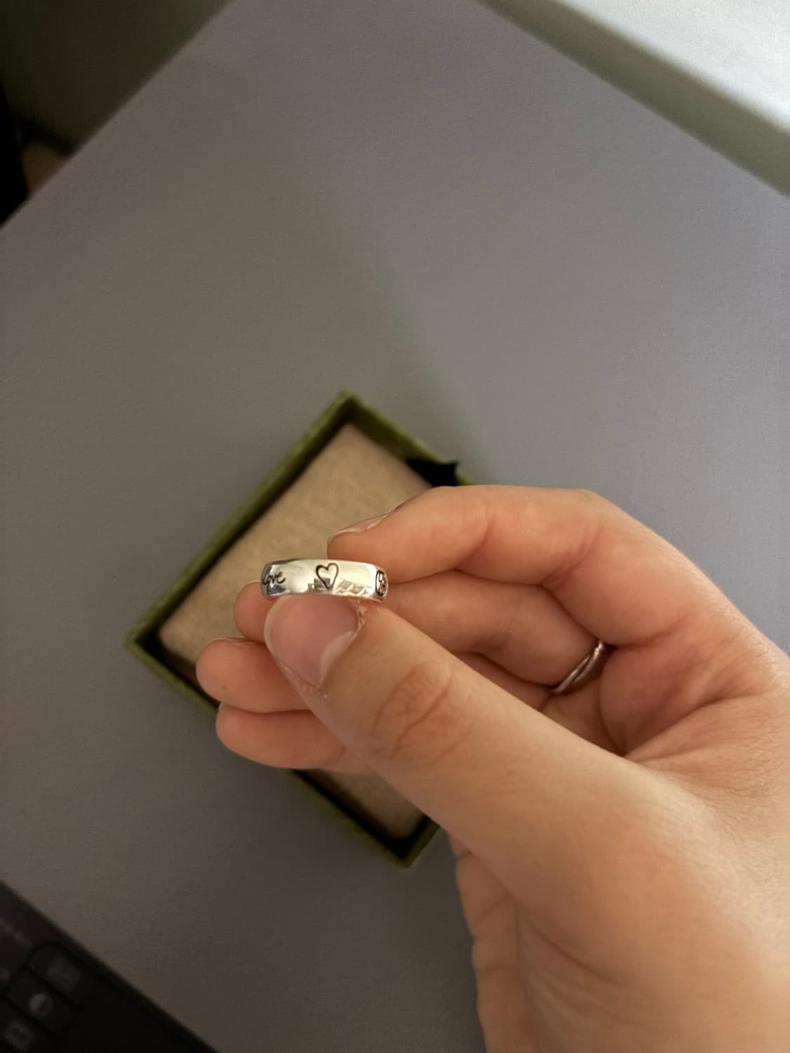 구찌 블라인드 포 러브 반지  상품이미지7