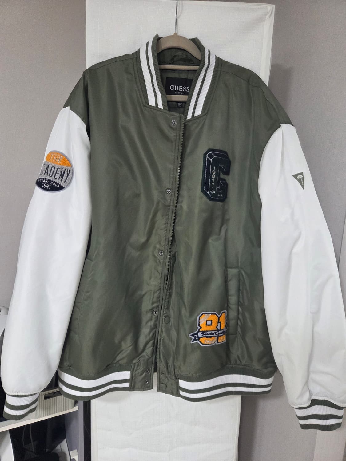 게스 야구점퍼 상품이미지1