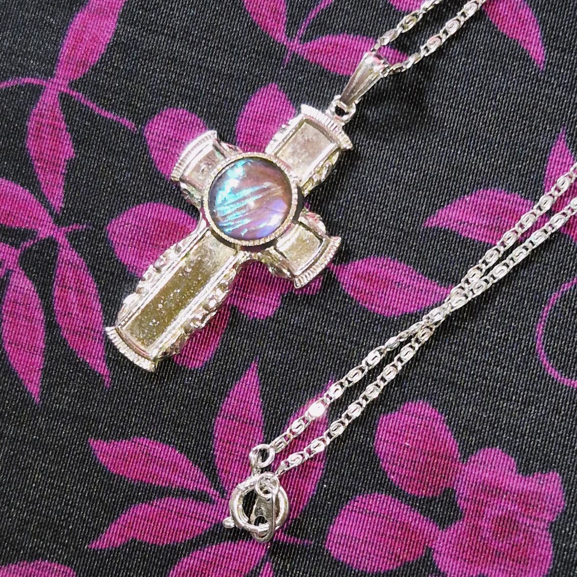 80s 브라질 모르포 나비 날개 십자가 목걸이 상품이미지3