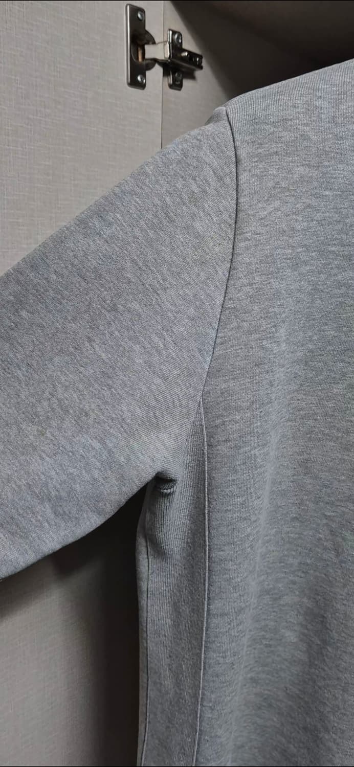 정품 톰브라운 맨투맨 3 사이즈 95-100 그레이 상품이미지8