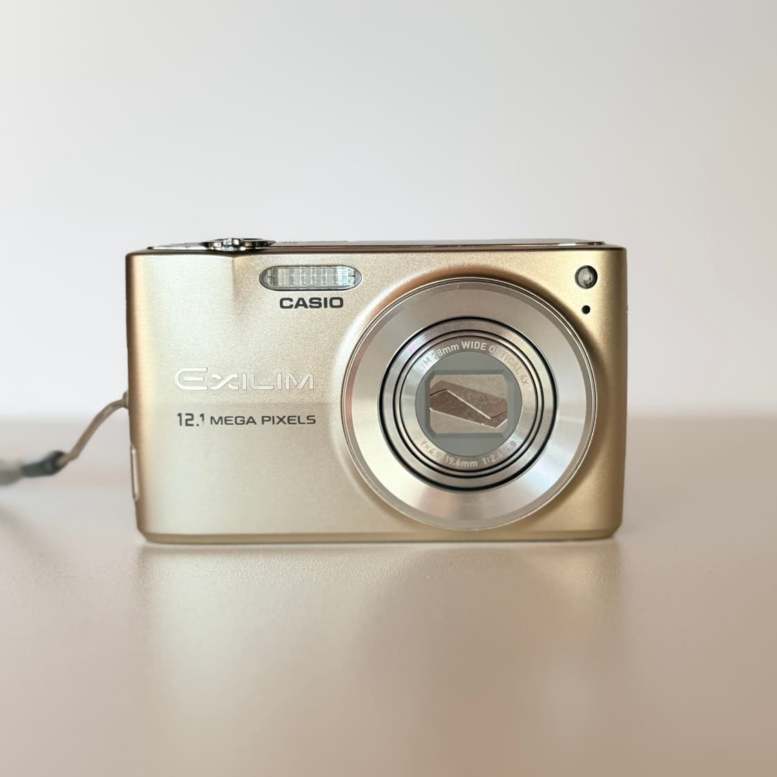 ✨태연 픽 미품✨카시오 엑슬림 EX-Z400 골드 빈티지디카 상품이미지4