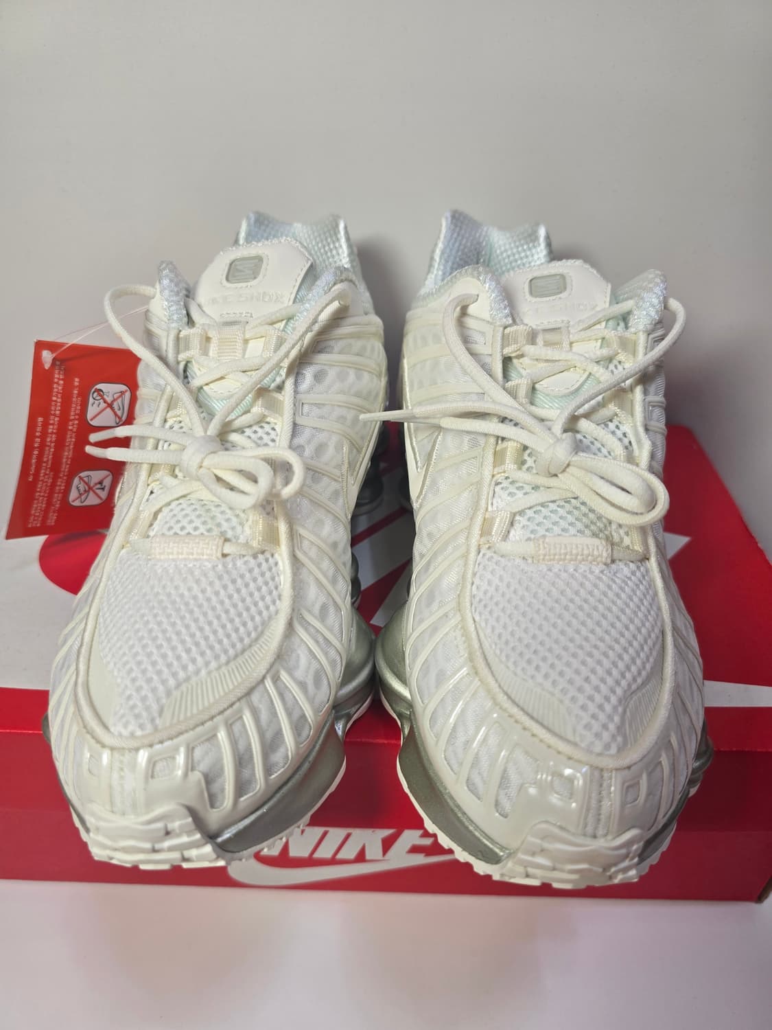 새상품)나이키샥스TL 235,240,245 판매합니다. 상품이미지2