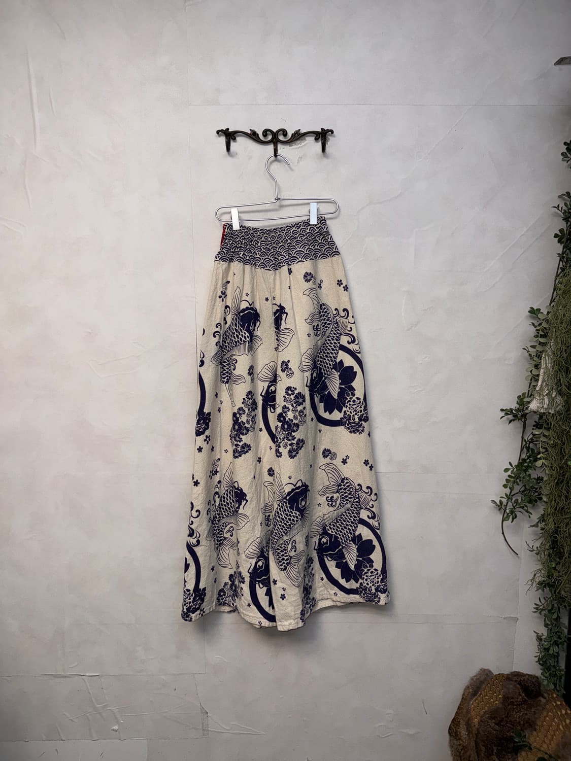 Ivory navy oriental graphic slit wide pt 상품이미지4