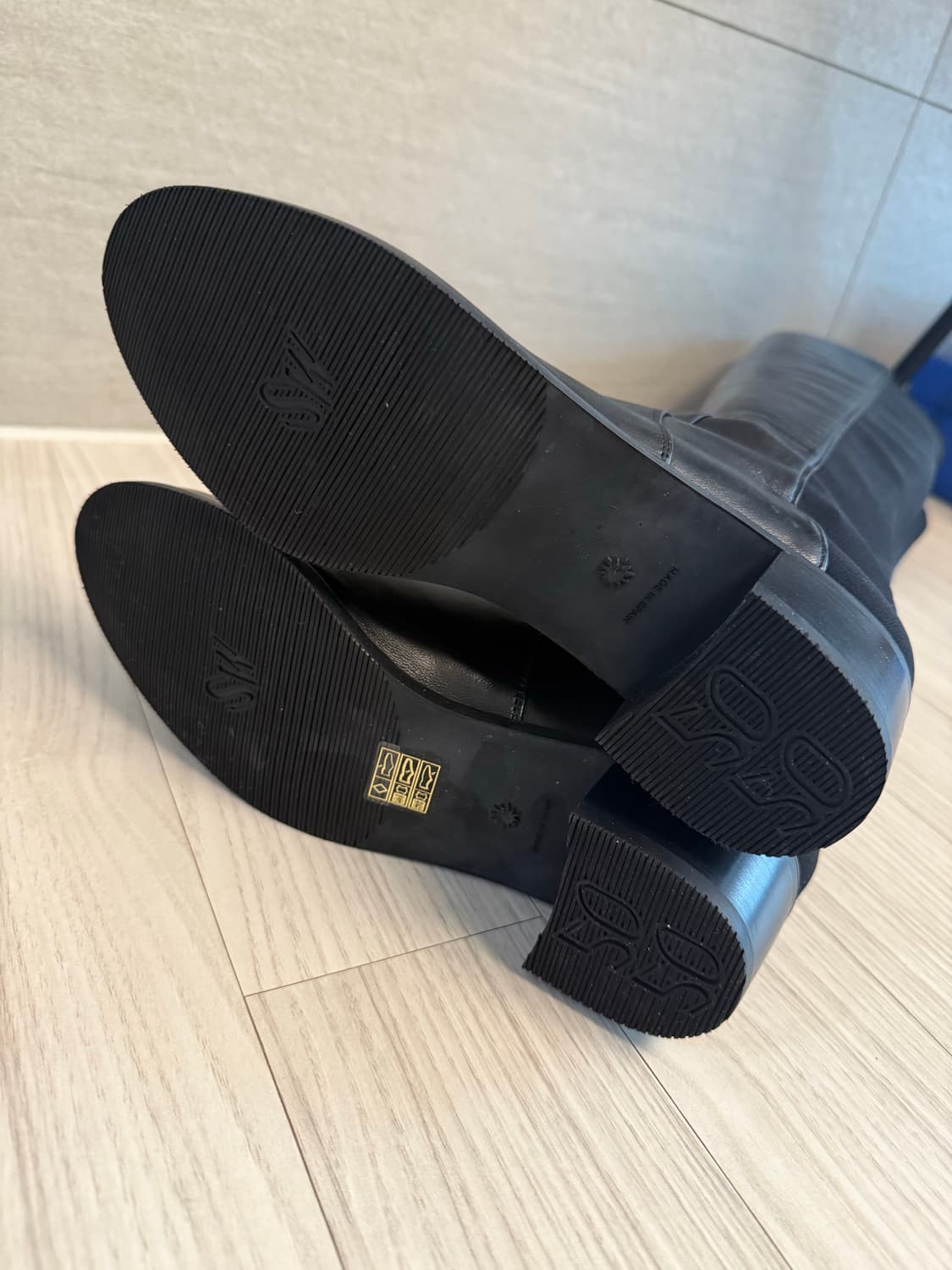 [새상품] 스튜어트 와이츠먼 리저브 블랙 니하이 부츠 상품이미지7