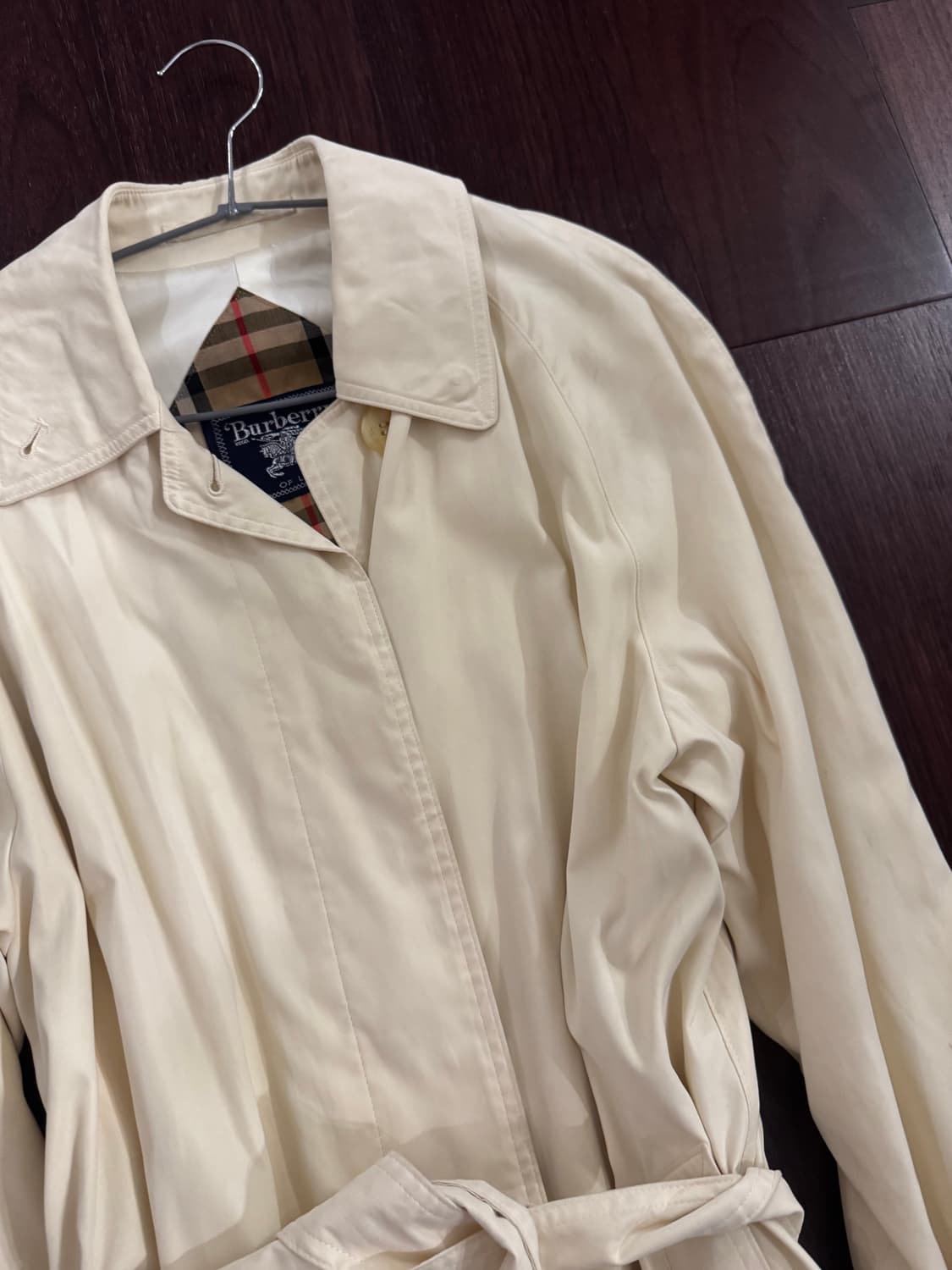 버버리 아이보리 맥시 롱 트렌치코트 상품이미지2