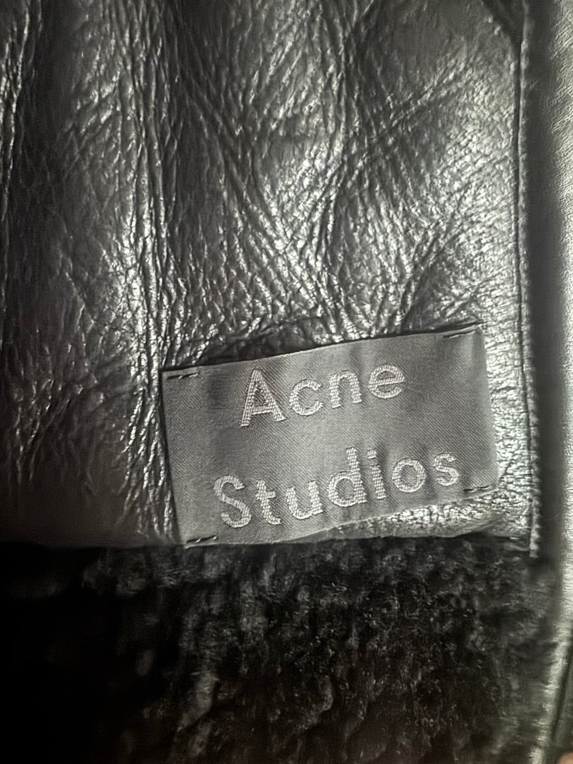 아크네 이안 무스탕 상품이미지3