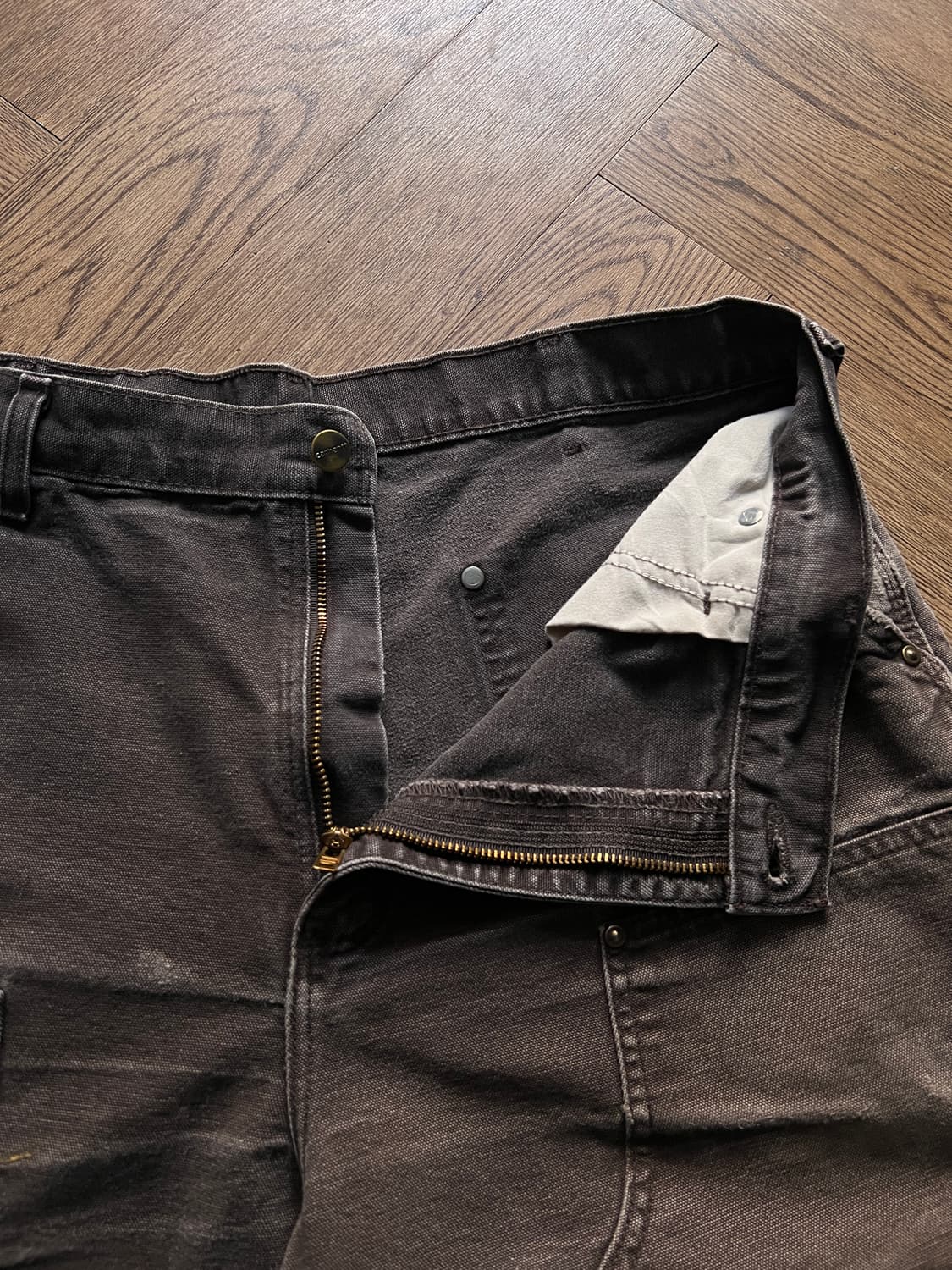 [36]칼하트 USA 하드 페이딩 다크브라운 더블니 워크 팬츠 상품이미지5