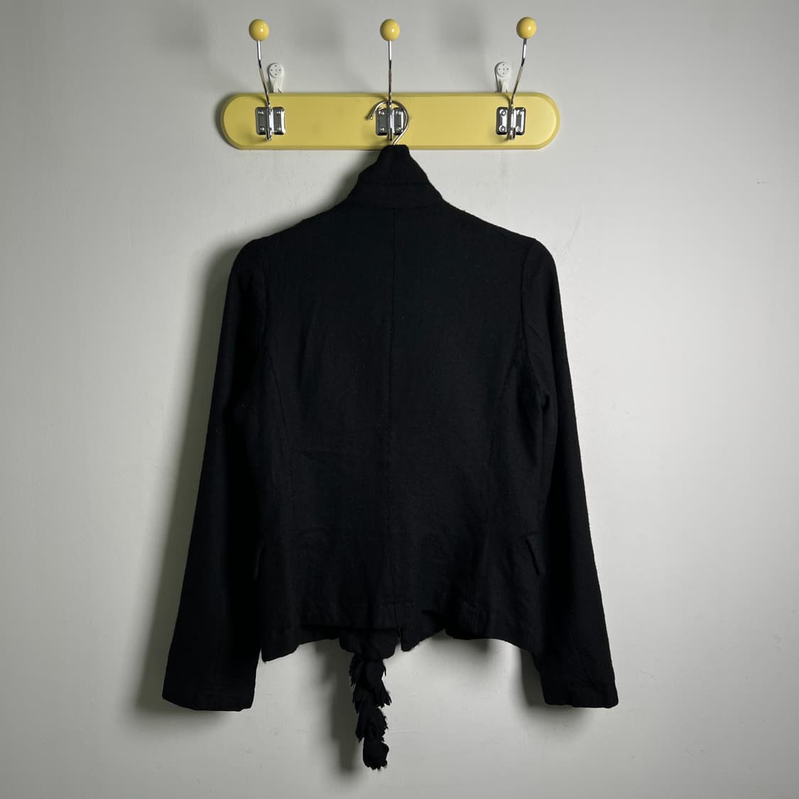 꼼데가르송 로브 드 샹브르 블랙 울 프릴 자켓  상품이미지2