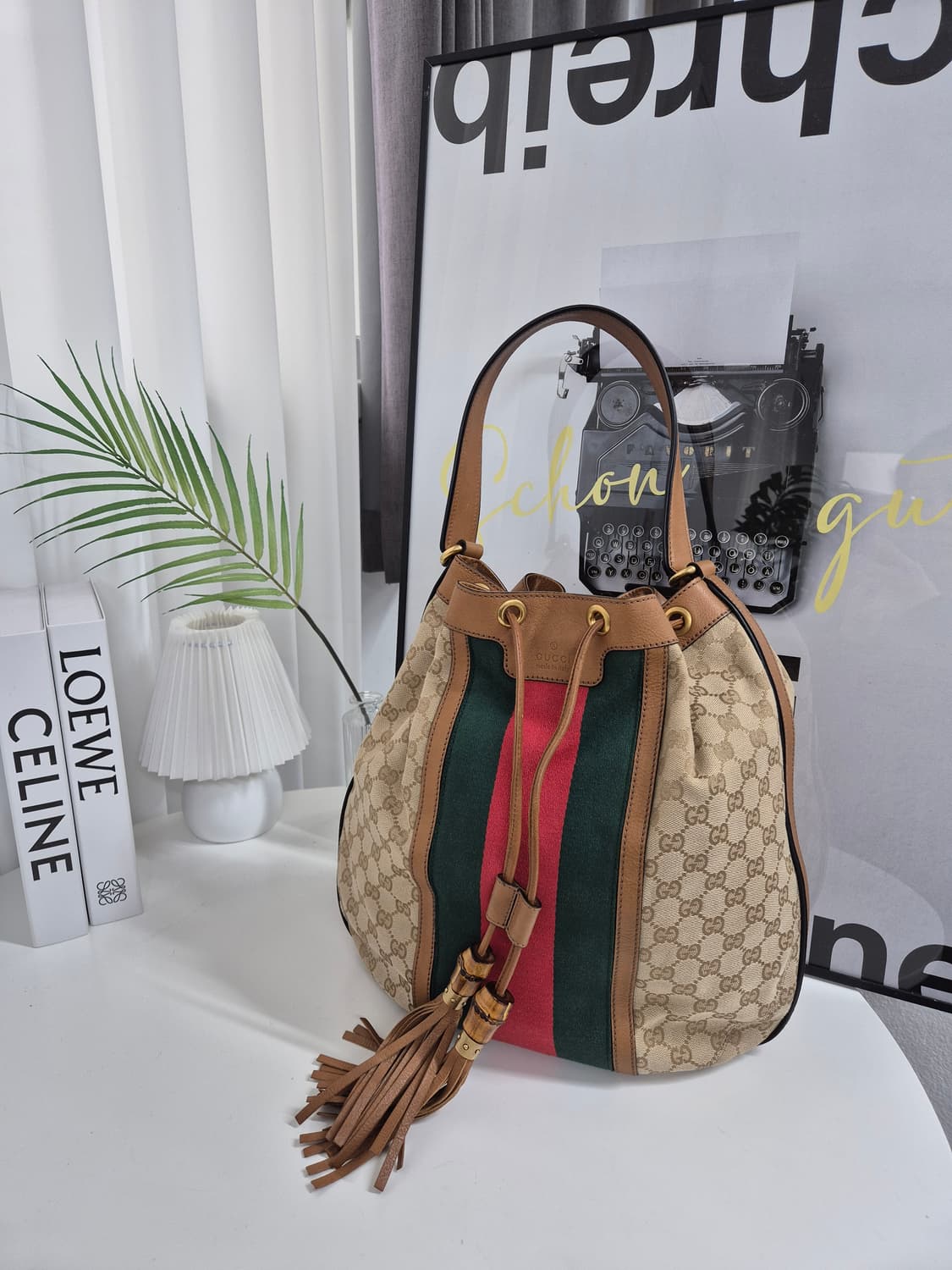 구찌 슈프림 버킷백 상품이미지1