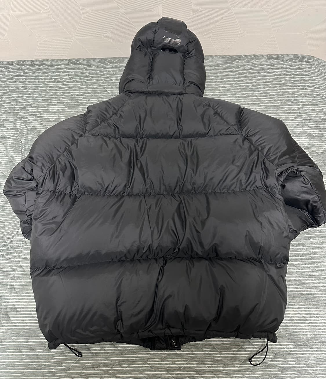 슈프림 700-필 다운 라이트웨이트 퍼퍼 자켓 블랙 - 24FW 상품이미지3