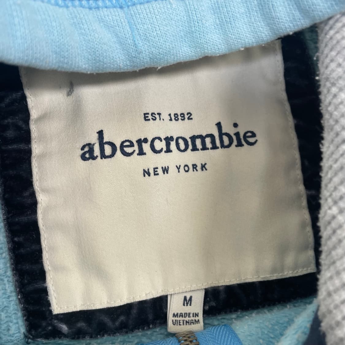 아베크롬비 스펠 로고 후드집업 소라 상품이미지3