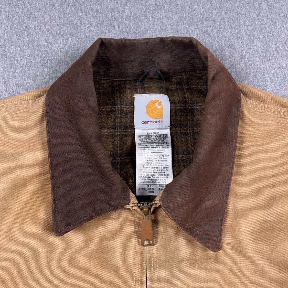칼하트 J97 디트로이트 어도비 럼버 커스텀 자켓 브라운 CML 상품이미지2