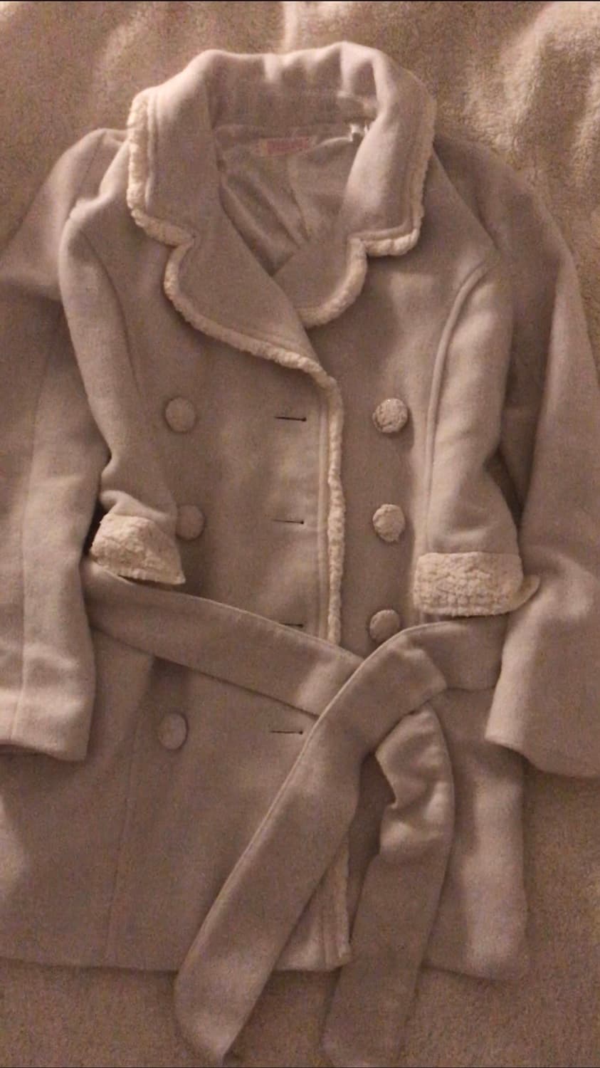 트랄라라 화이트 코트 상품이미지2