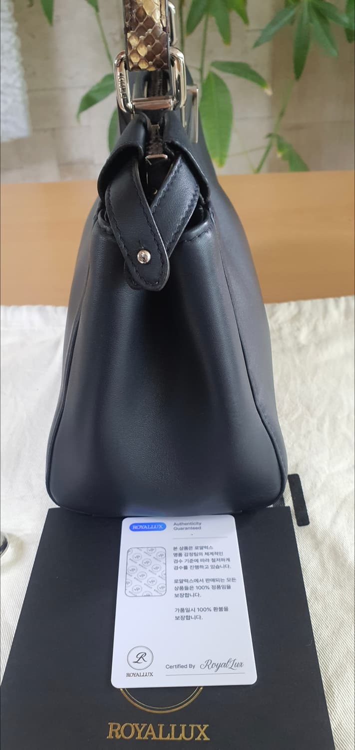 펜디 피카부 미니 몬스터 한정판 크로스백/숄더백 정품S급(감정서O) 상품이미지6