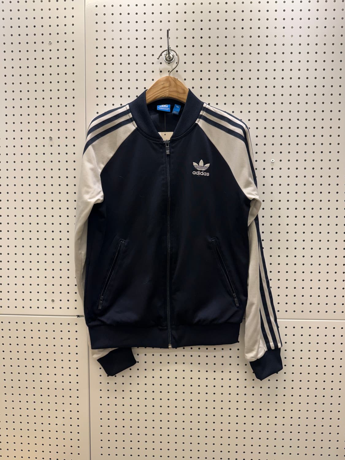 아디다스 레오파드 트레포일 빅로고 크롭 트랙탑 져지 U119 상품이미지2