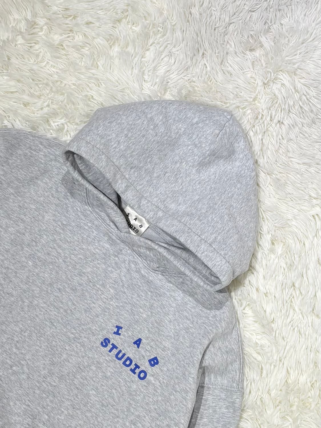 아이앱스튜디오 그레이 빅로고 후드 상품이미지5