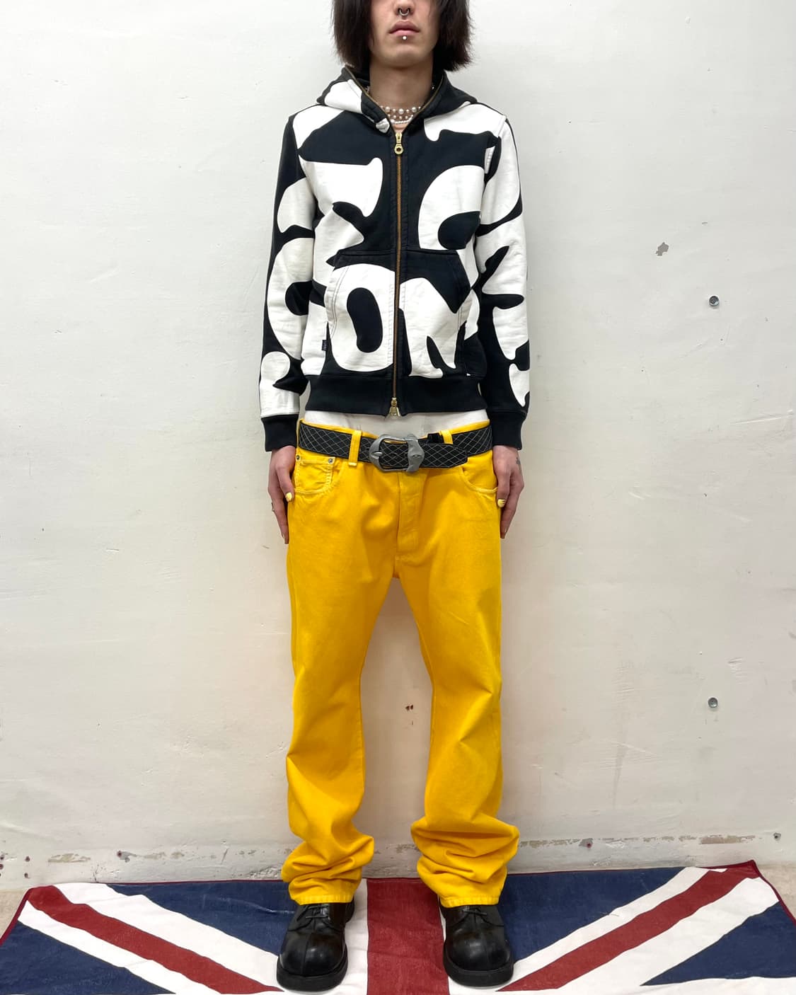 White Bold Printed Black Hooded Zip-Up 상품이미지5