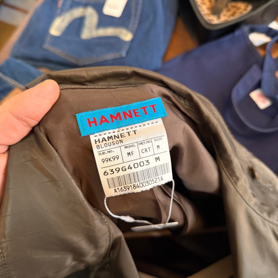 캐서린 햄넷 스트라이프 유광 밀리터리 지퍼 디테일 자켓 코트 상품이미지8