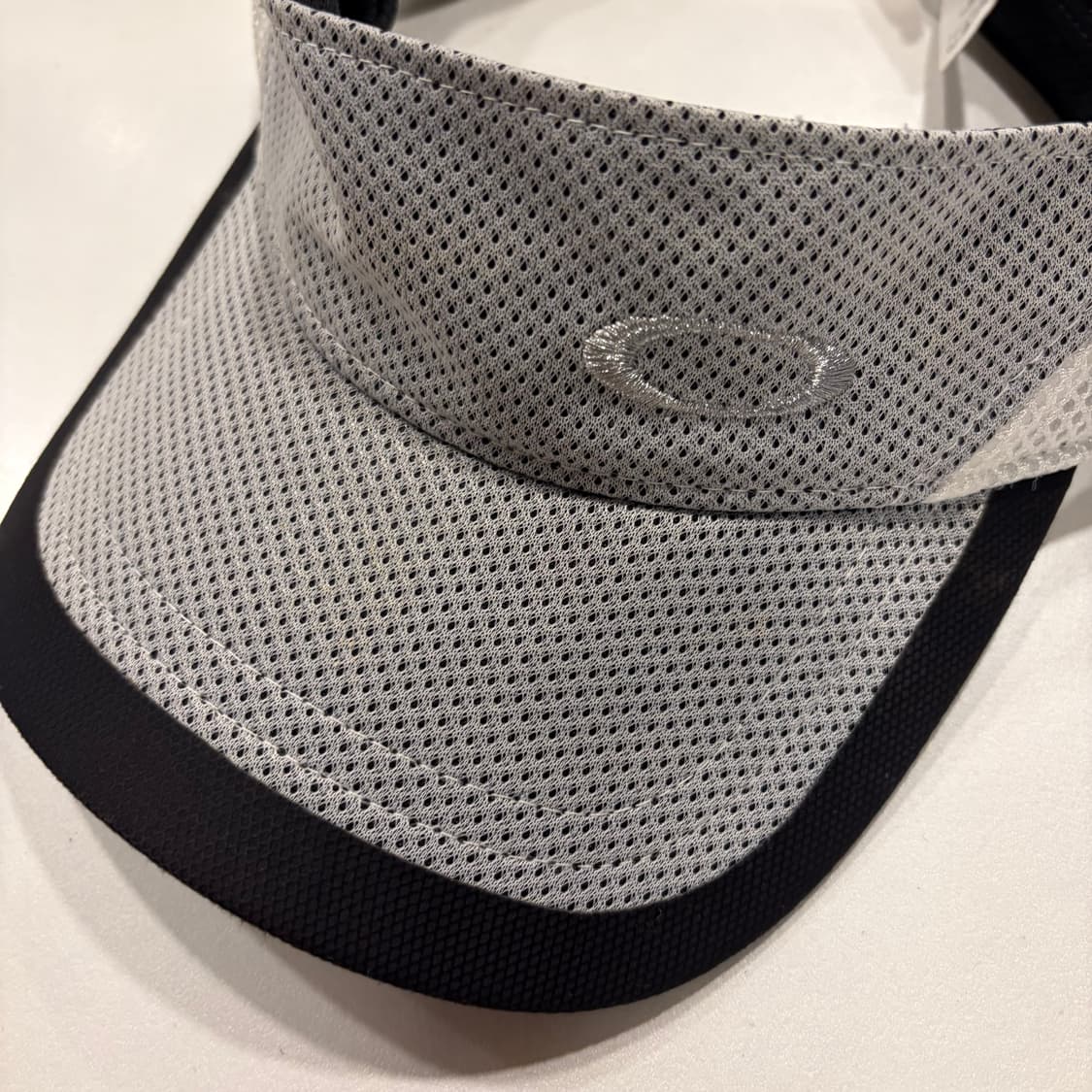 오클리 메쉬 썬캡 그레이 블랙 상품이미지2