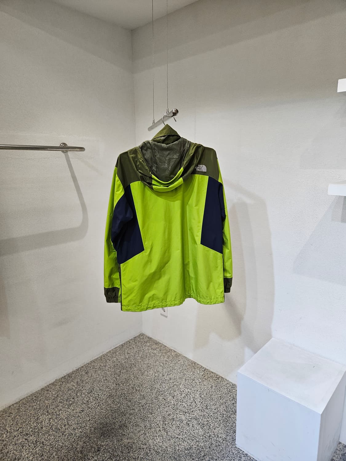 노스페이스 다이노 시리즈 바람막이 상품이미지2