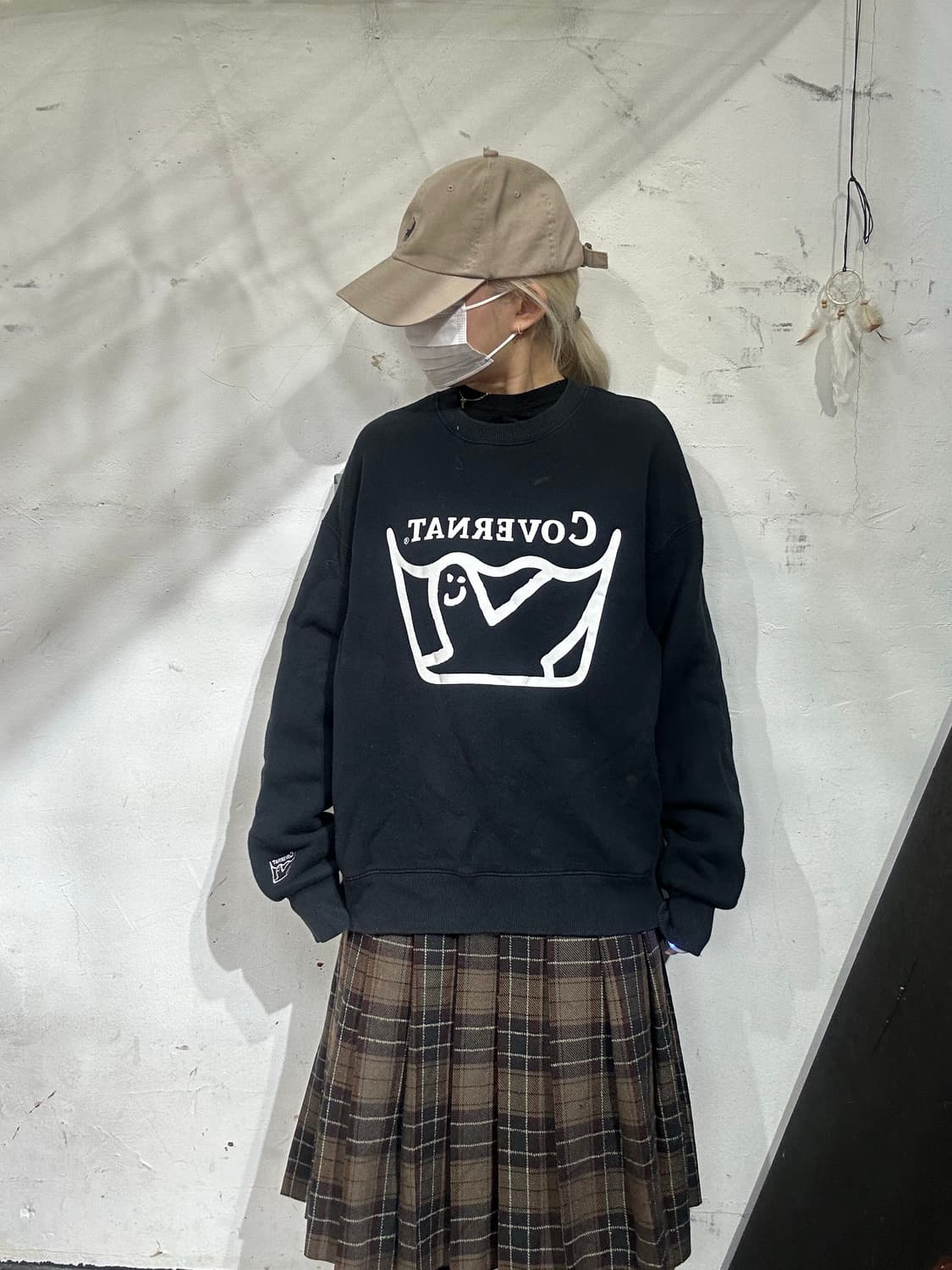 커버낫 블랙 화이트 빅 로고 맨투맨 S 상품이미지2