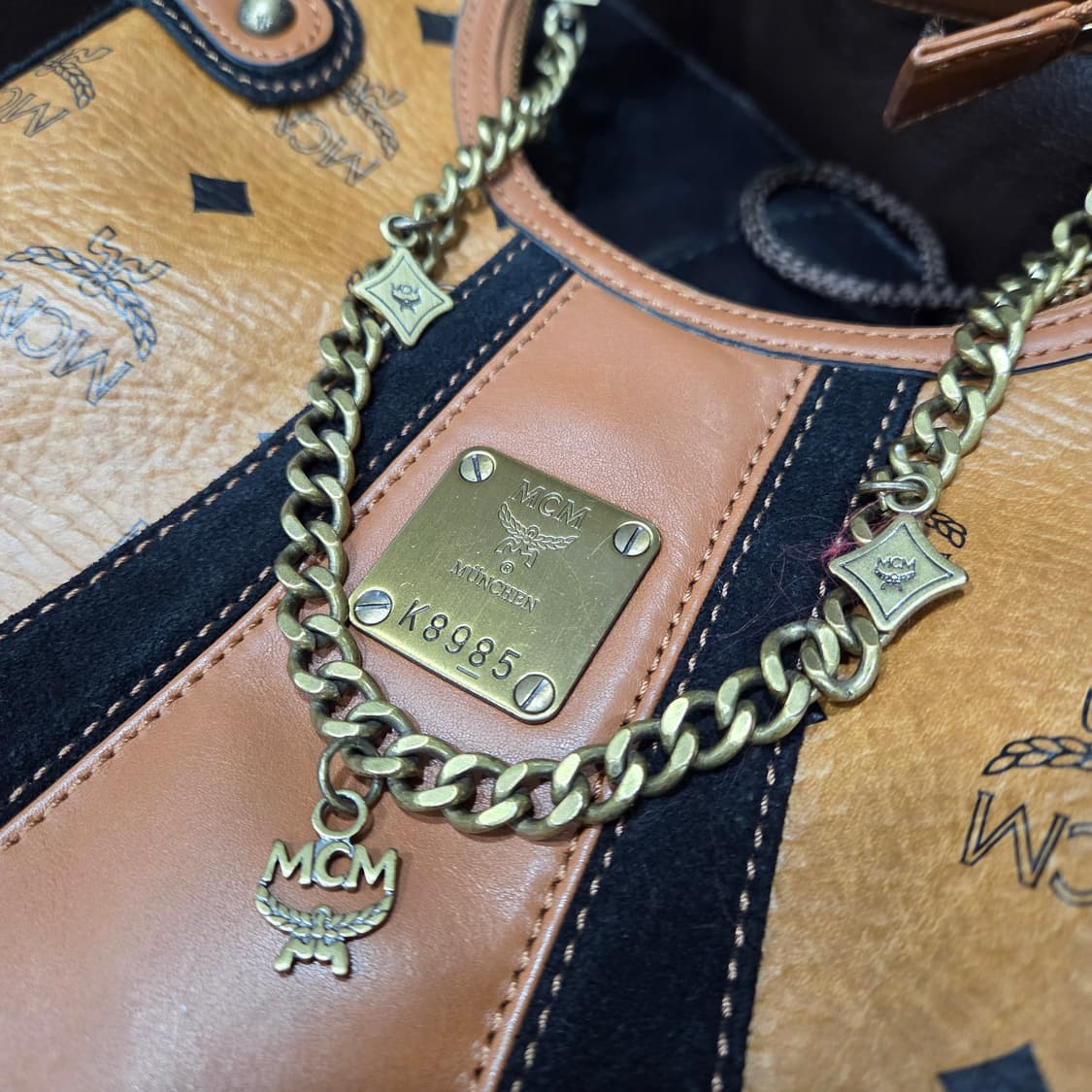 엠씨엠 비세토스 호보 숄더 상품이미지2