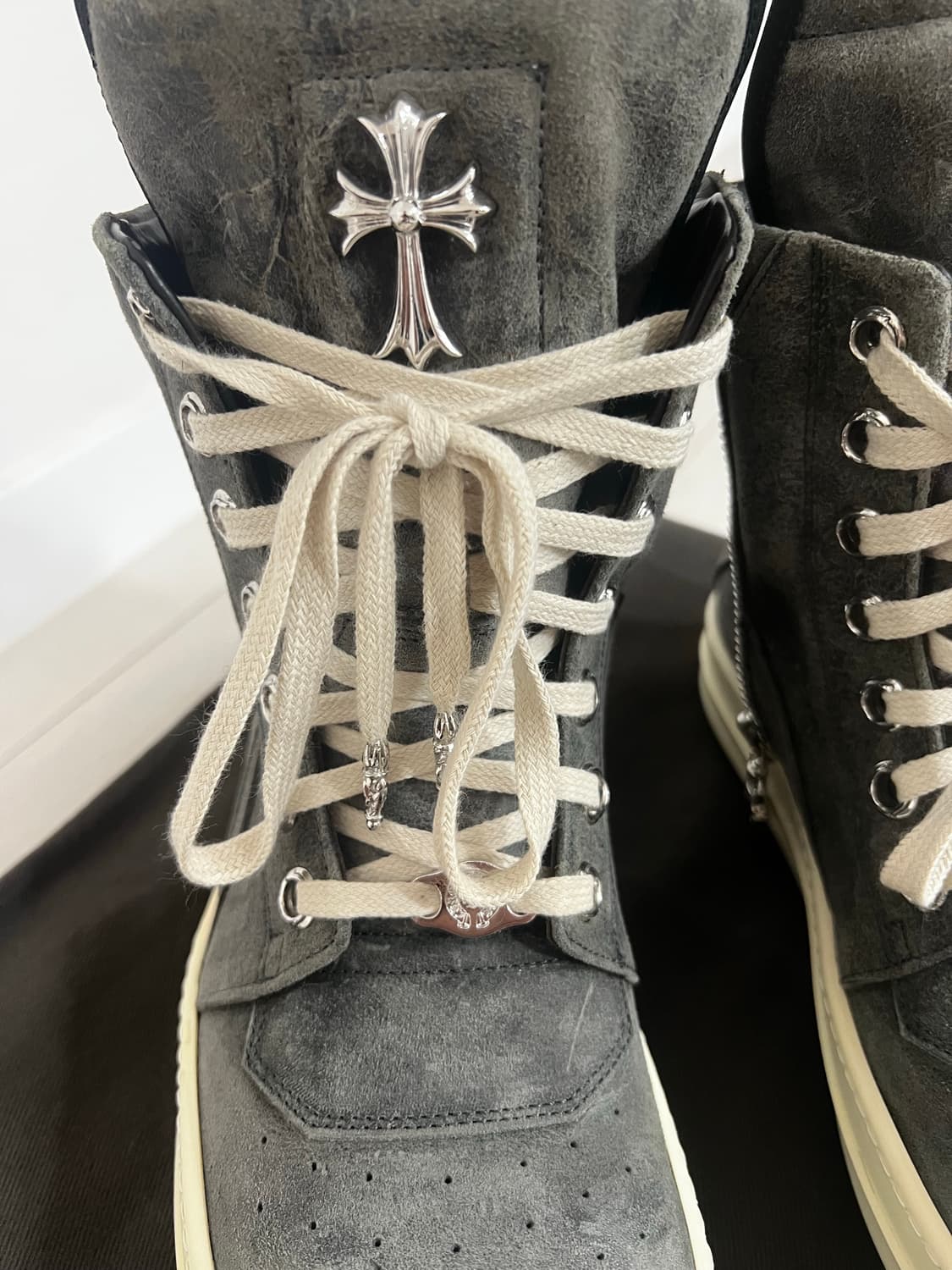 릭오웬 지오바스켓 크롬하츠 콜라보 스웨이드 사이즈 40.5 판매합니다 상품이미지3