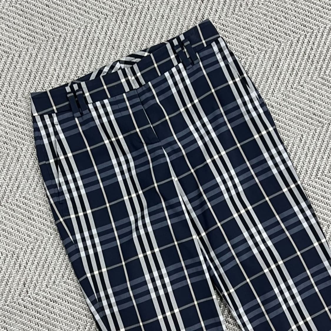 버버리 런던 노바 체크 팬츠 v0943 상품이미지3