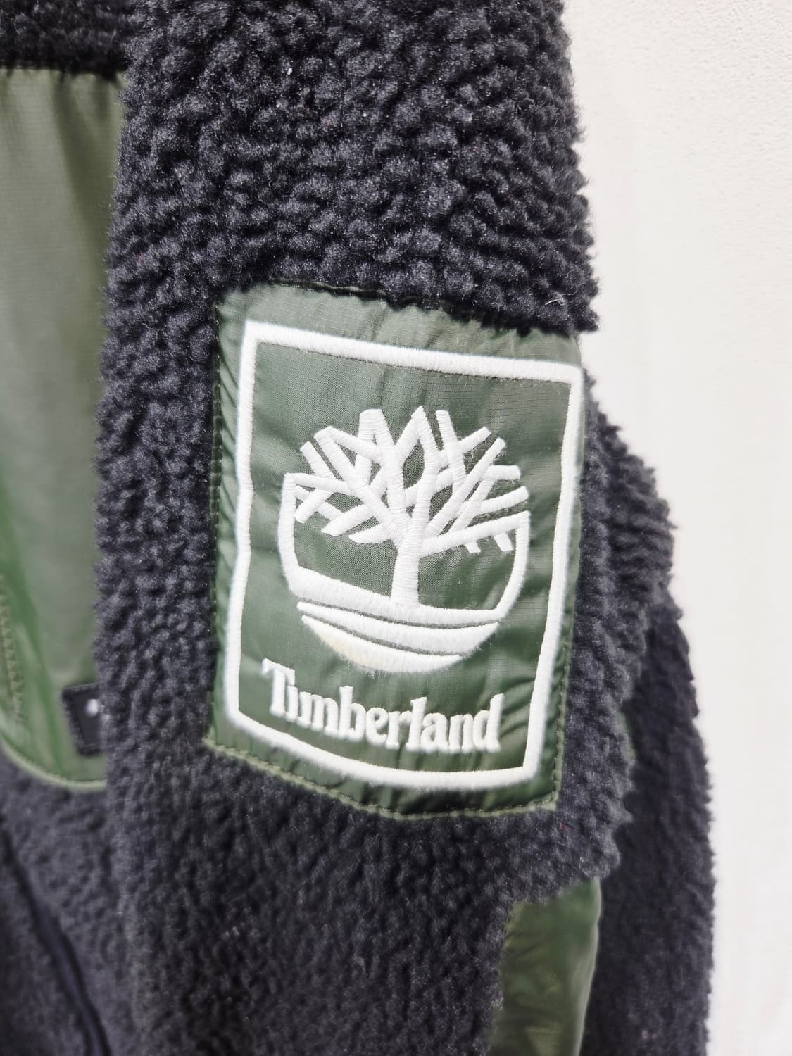 팀버랜드 블랙 카키 배색 보아 플리스 뽀글이 모크넥 집업 자켓_S 상품이미지7