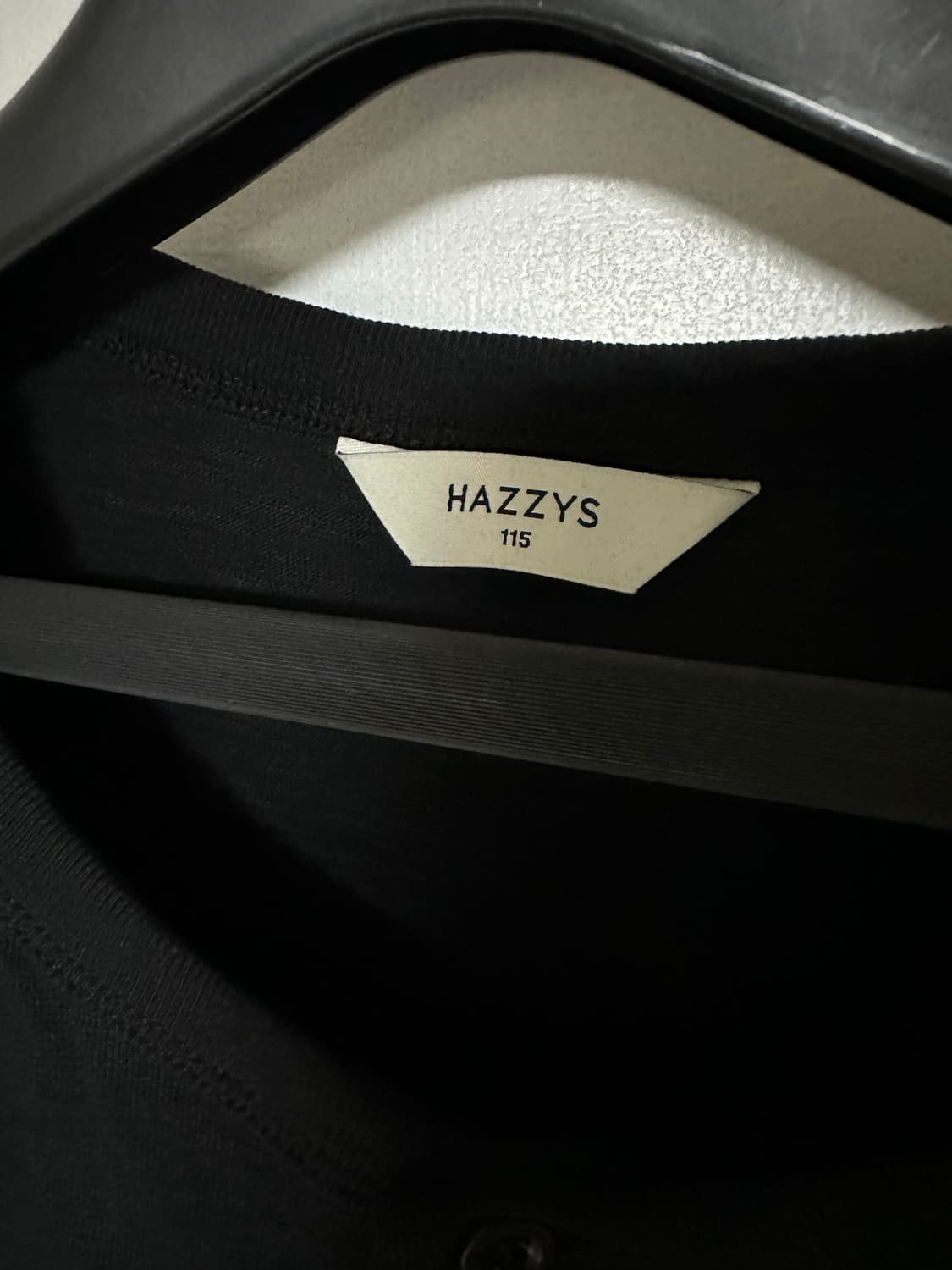 HAZZYS 헤지스 블랙 남성 긴팔 티셔츠 상품이미지2