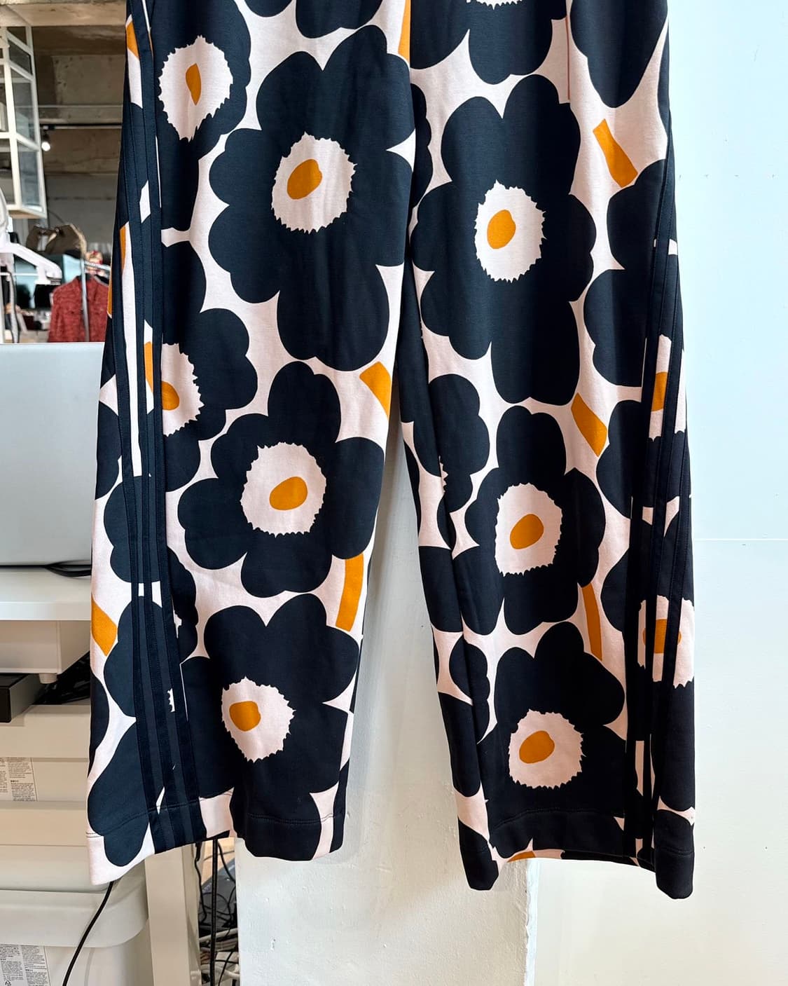 마리메코 x 아디다스 플라워 프린트 와이드 팬츠 상품이미지4