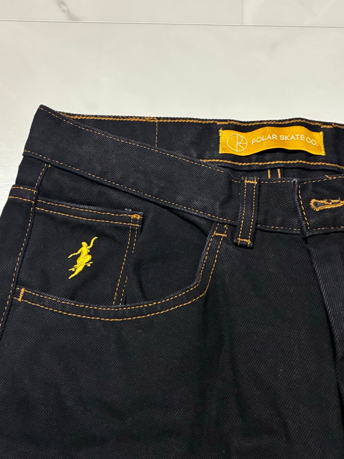 폴라스케이트 90’s 블랙 30X30 상품이미지1