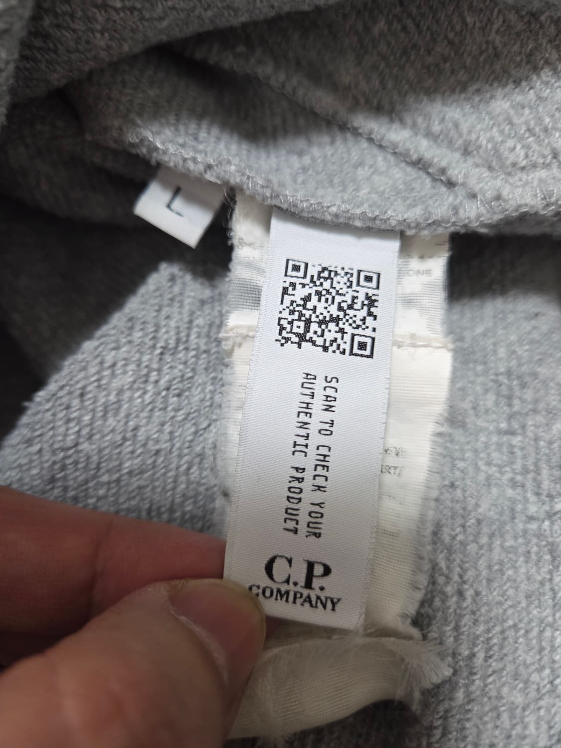 씨피컴퍼니 지퍼 포켓 플리스 맨투맨 상품이미지5