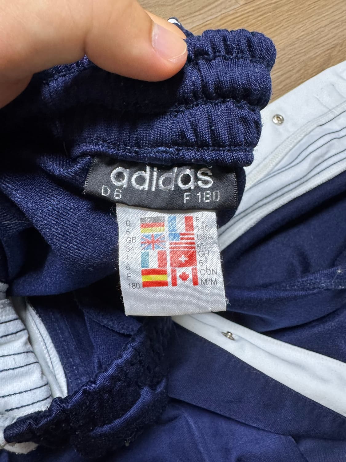 90's Adidas Poly Shell Track Pants 상품이미지7