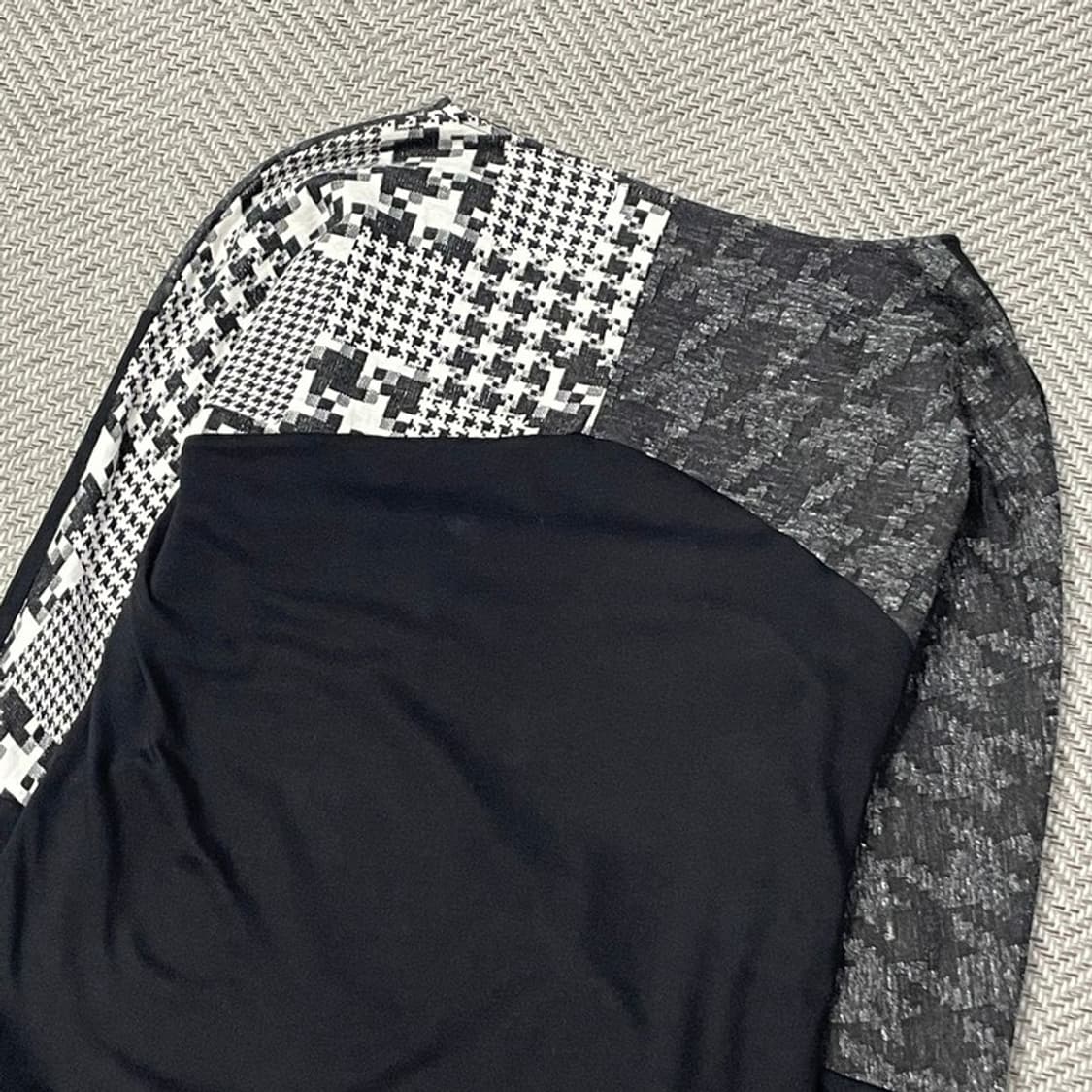 데시구알 패턴 티셔츠 v0059 상품이미지4