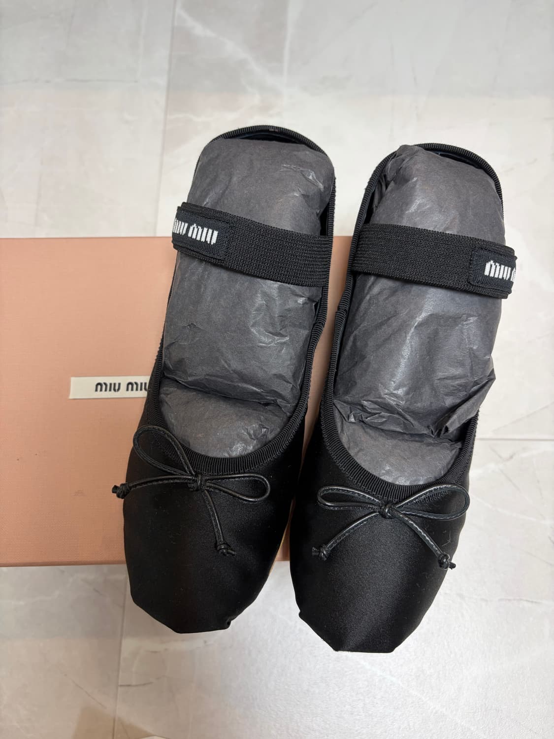 미우미우 사틴 발레리나 36.5 상품이미지1