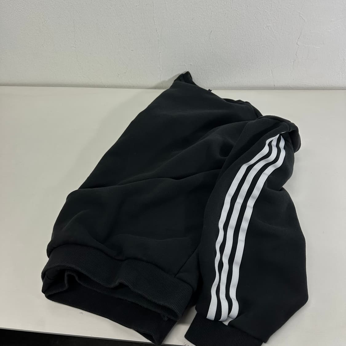 XL 아디다스 블랙 한글자수 오버핏 맨투맨 상품이미지5
