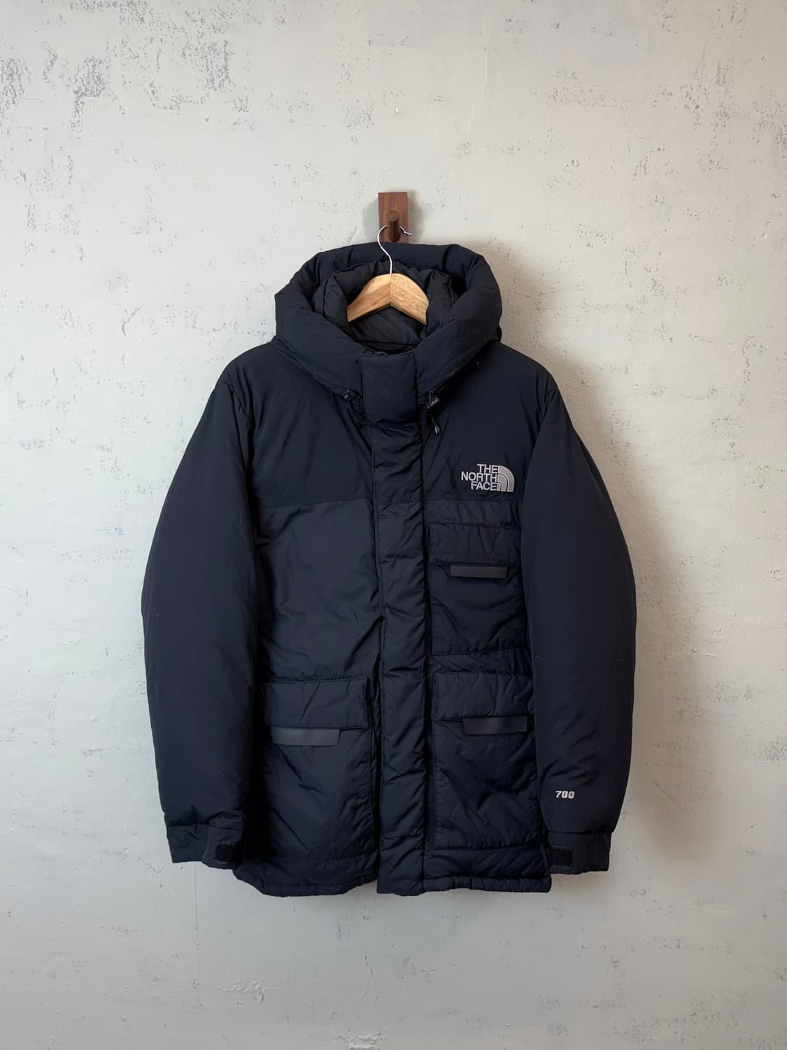 노스페이스 700 덕다운 패딩 블랙 상품이미지1