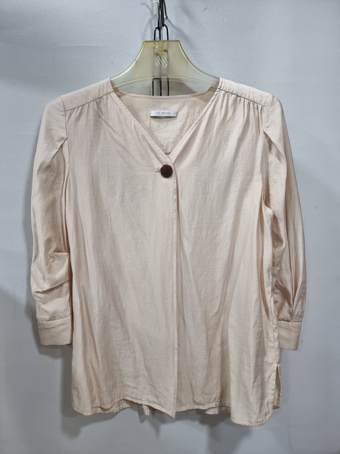 미센스 셔링 블라우스 (D61 상품이미지1