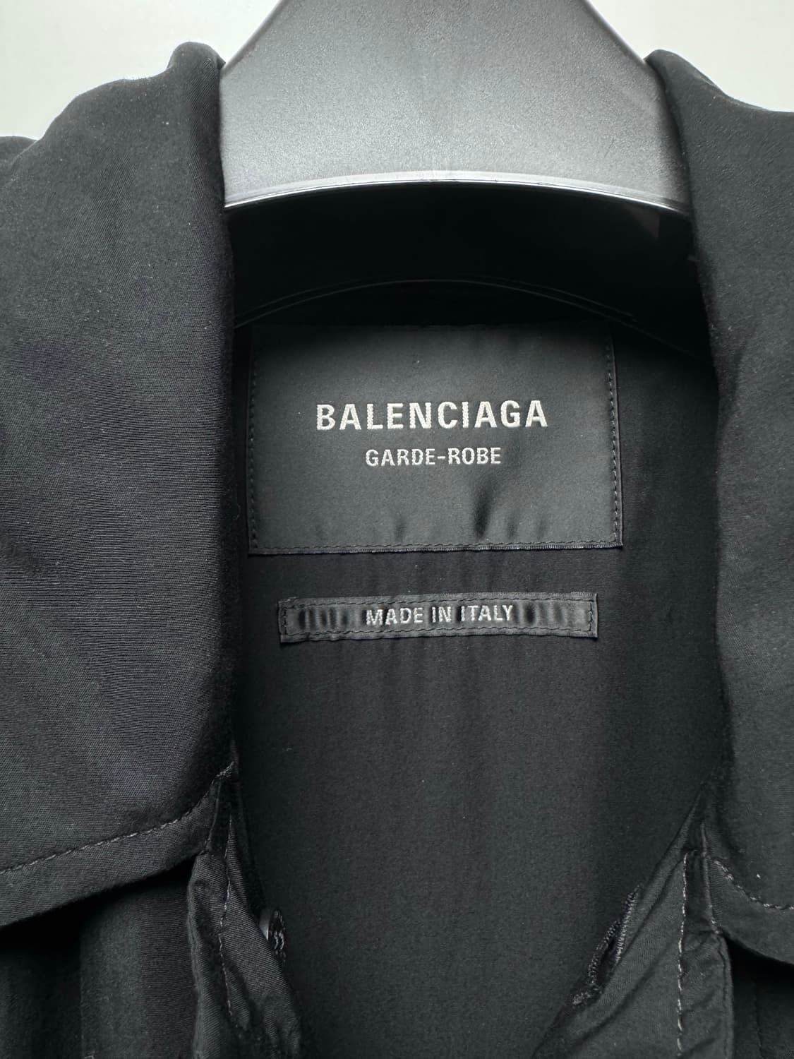 [2] 발렌시아가 24 Spring 플루이드 카코트 가드로브 라인 상품이미지7