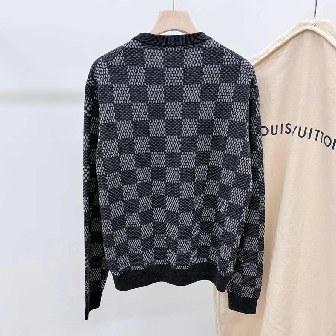 [S+급/XL] 루이비통 다미에 울 크루넥 니트 블랙 상품이미지4