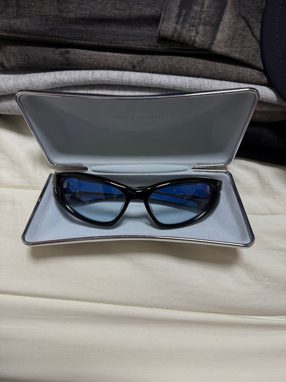 젠틀몬스터 패러독스 상품이미지1