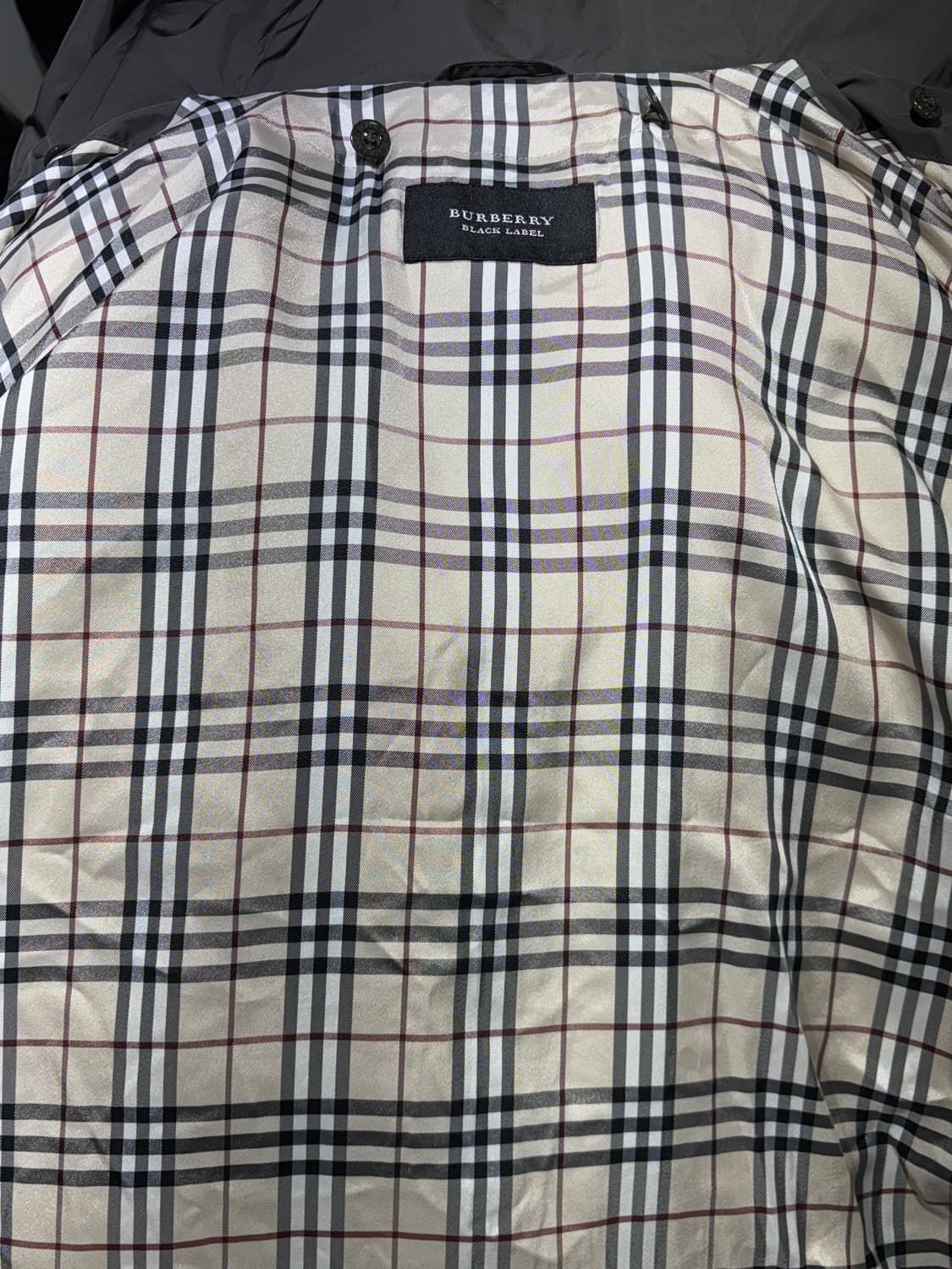 버버리 블랙라벨 모즈코트 개파카 상품이미지9