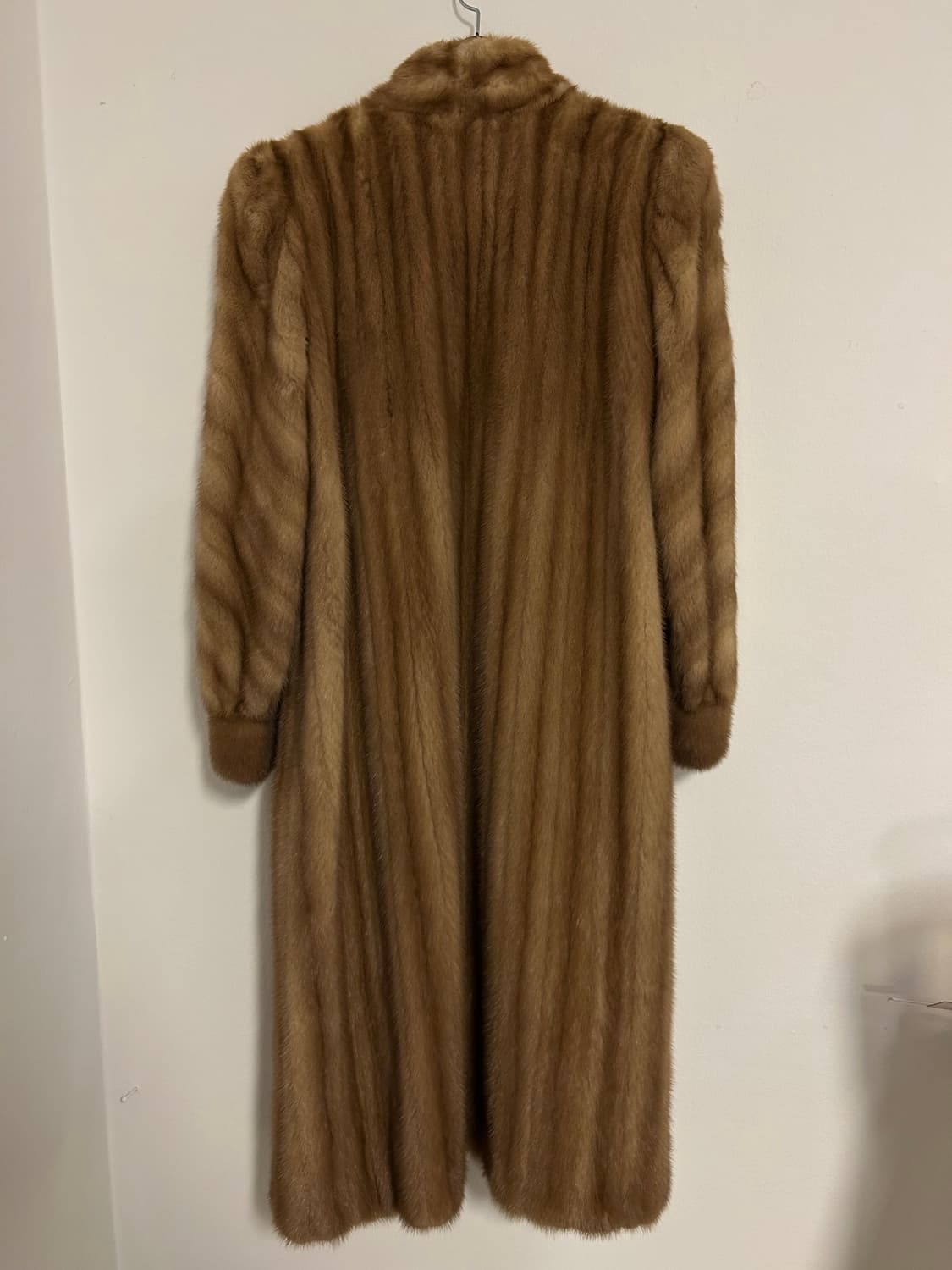 EMBA 로얄퀄리티 아메리칸 밍크 롱코트 상품이미지3