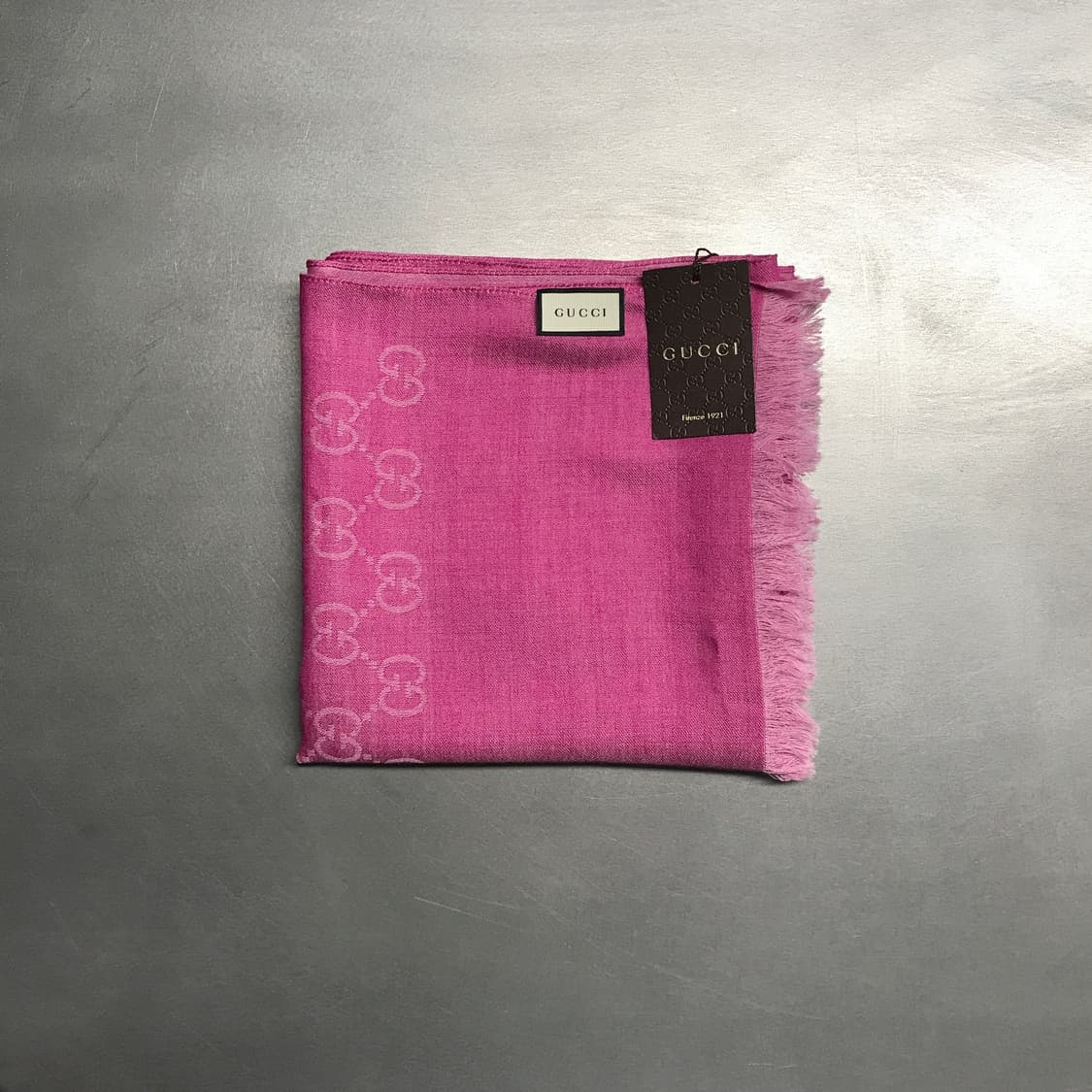 구찌 로고 스카프 핑크 새상품 상품이미지2