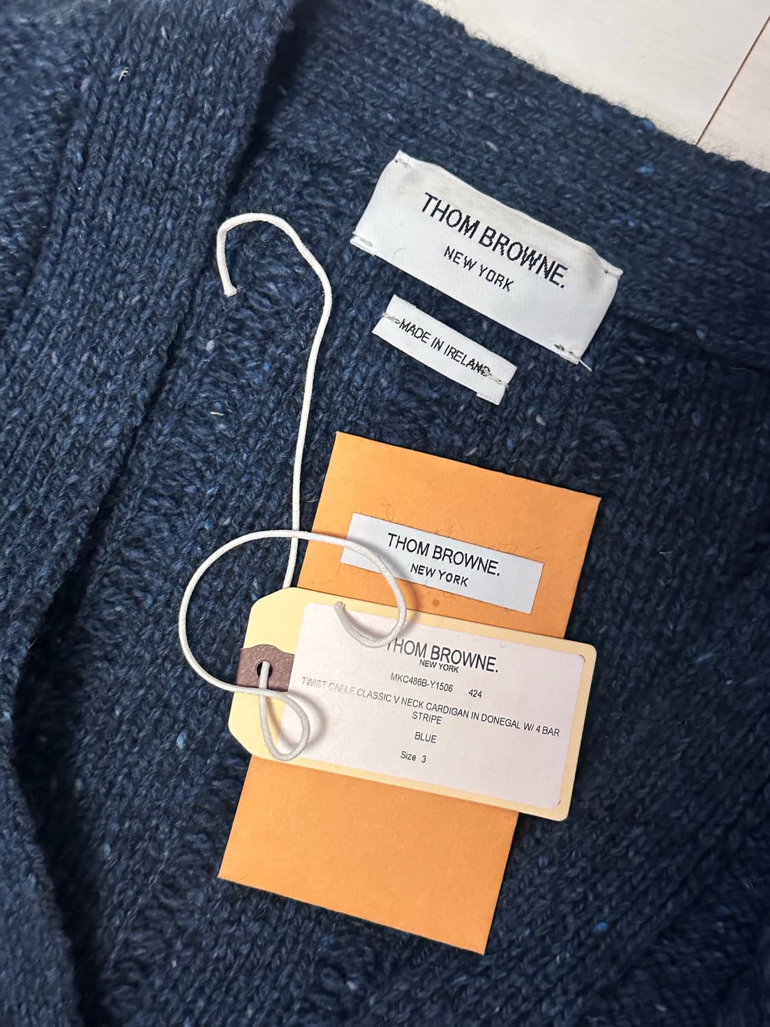 톰브라운 도네갈 가디건 판매합니다 상품이미지2