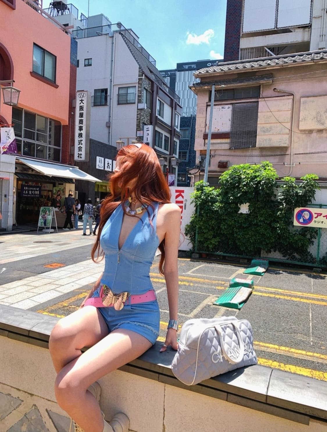 해외브랜드 새상품) Y2K💖 스파클 데님 코르셋 홀터넥 & 반바지 세트 상품이미지3