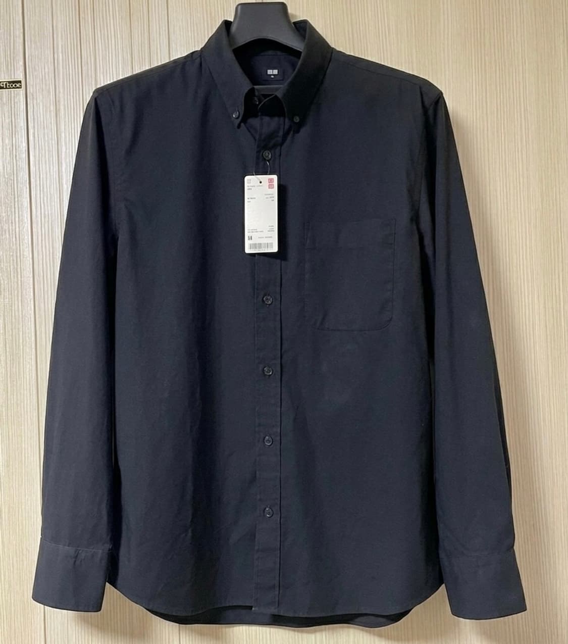 유니클로 엑스트라파인브로드코튼 블랙셔츠 새상품 팝니다.    상품이미지2